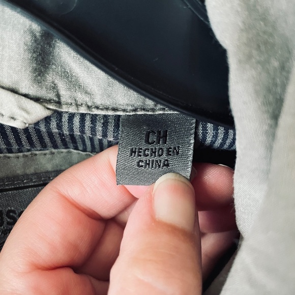 Levi’s women’s hooded utility jacket roll tab sleeves drawstring waist SZ S gray - Picture 11 of 16